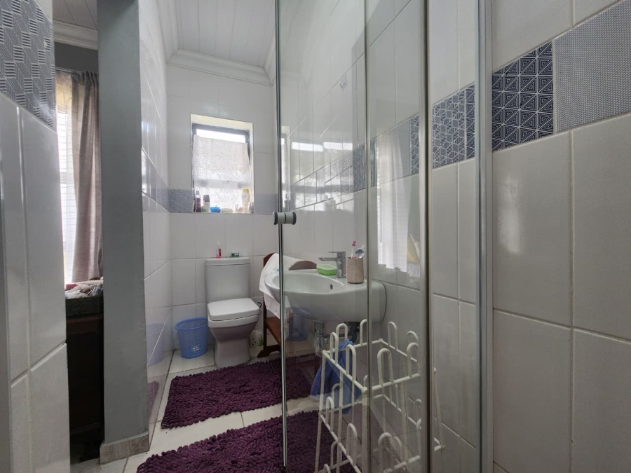 2 Bedroom Property for Sale in Pacaltsdorp Western Cape